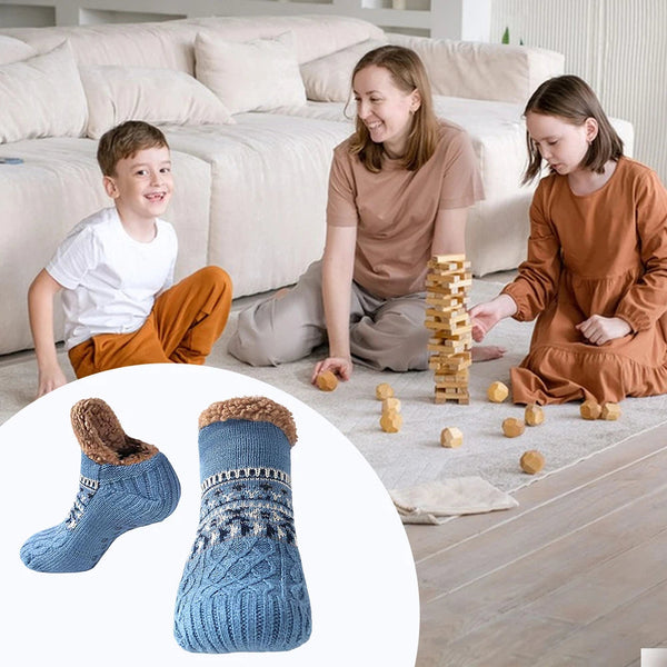 Gestrickte Hausschuh-Socken mit Fleece-Futter