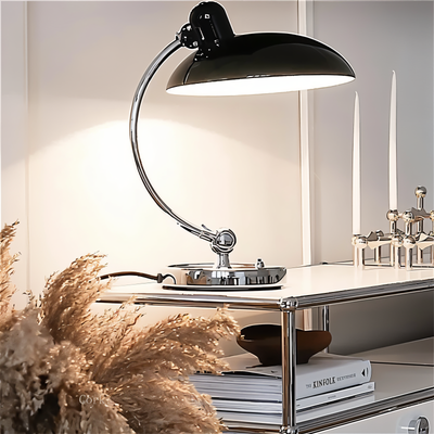 Verstellbare Vintage-Schreibtischlampe mit Eisenkuppel