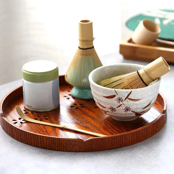 Traditionelles Matcha-Tee-Set mit Zubehör