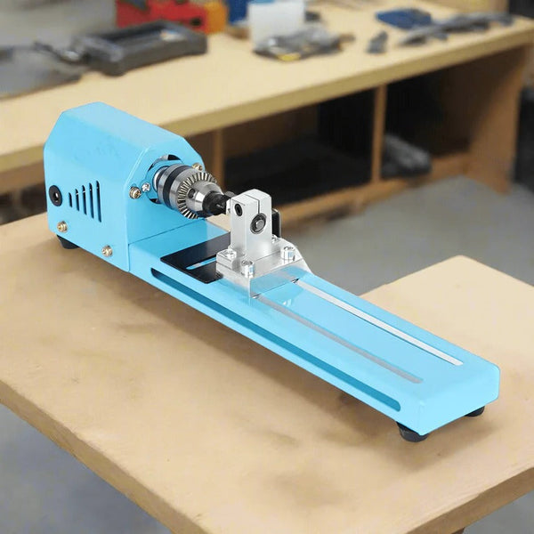 Kompakte Mini-Holzdrehmaschine