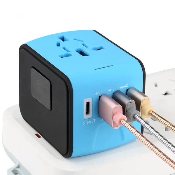 Universeller Multi-Port Reiseadapter