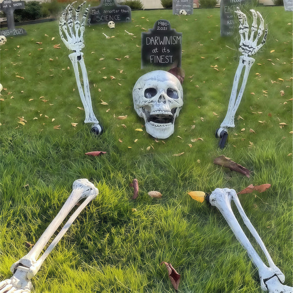 Gruseliges Skelett-Gartendekor mit realistischen Knochen