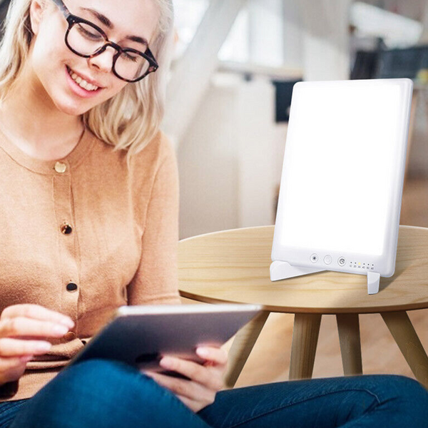 Leistungsstarke, kompakte Tageslichtlampe gegen saisonale Verstimmungen
