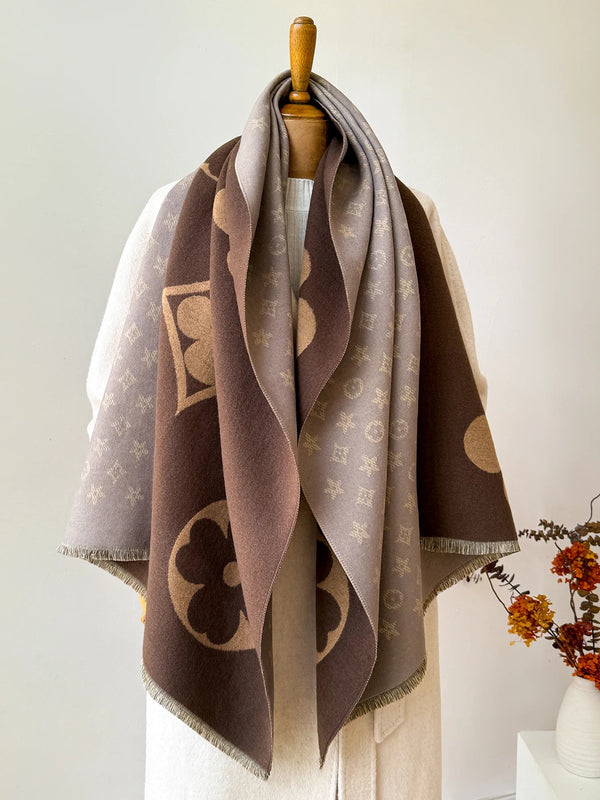 Luxuriöser Winter-Schal aus Kunstkaschmir als Nackenwärmer